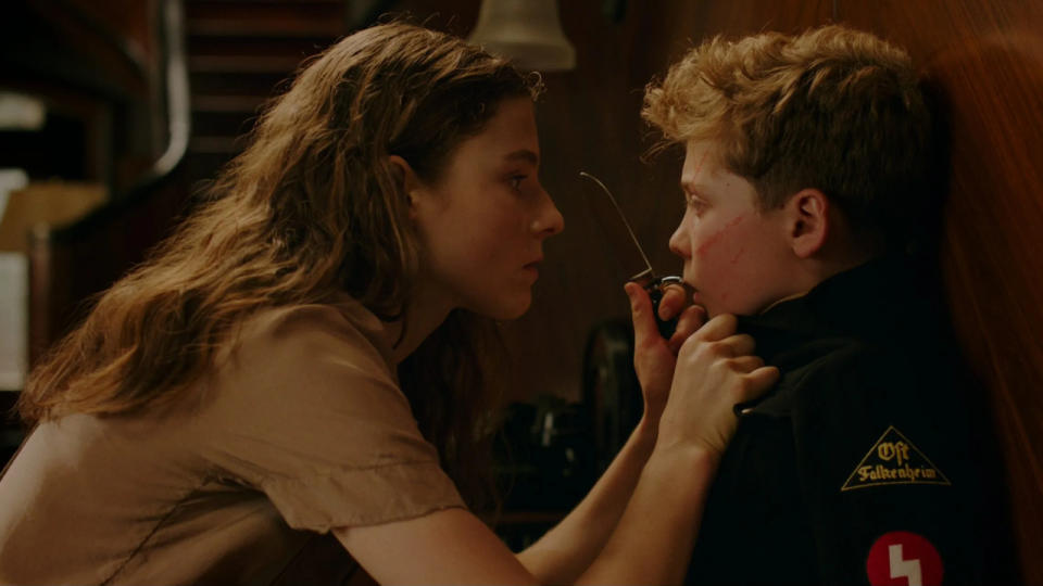 Thomasin McKenzie and Roman Griffin Davis in Jojo Rabbit