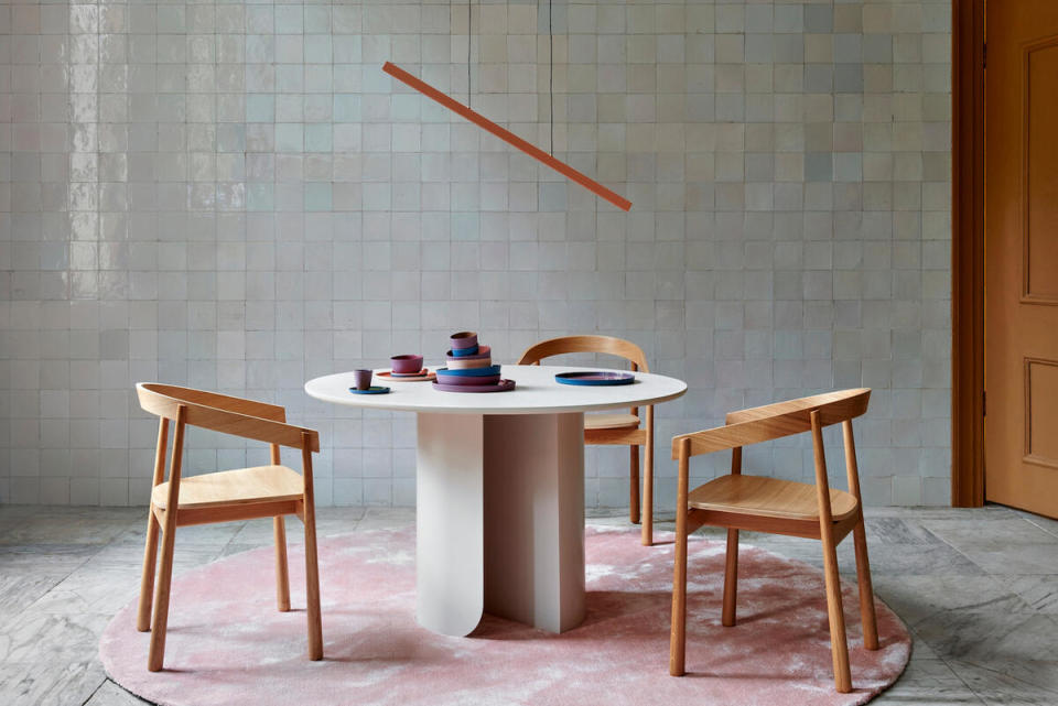 The Plateau dining table in Sand by Silvia and Antonia Terhedebrügge and Homerun dining chairs in Natural Oak by Sylvain Willenz at Fést 