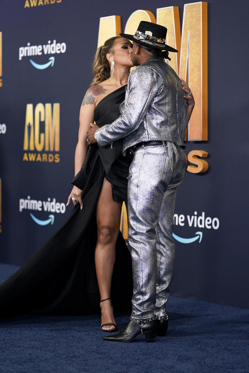 Alexis Gale and Jimmie Allen arrive at the 57th Academy of Country Music Awards on March 7, 2022, at Allegiant Stadium in Las Vegas. (Photo: AP Photo/Eric Jamison)