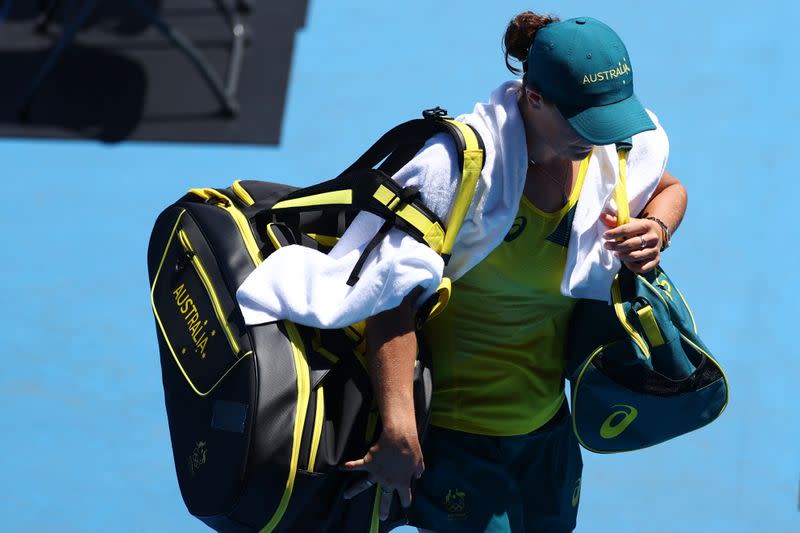 Foto del domingo de la australiana Ashleigh Barty tras ser eliminada en la primera ronda de los Juegos de Tokio.