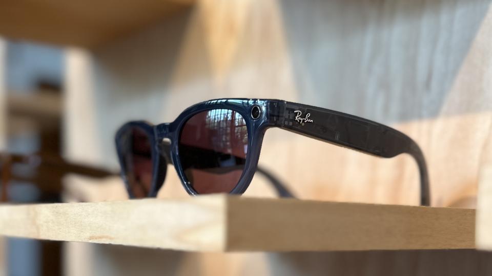 Ray-Ban Meta Smart Glasses