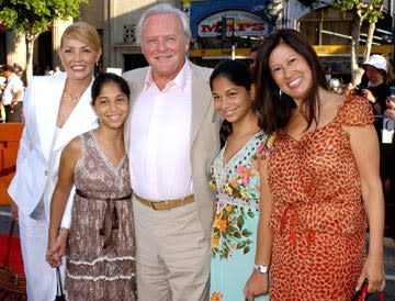 Anthony Hopkins and family at the Los Angeles fan screening of Paramount Pictures' War of the Worlds