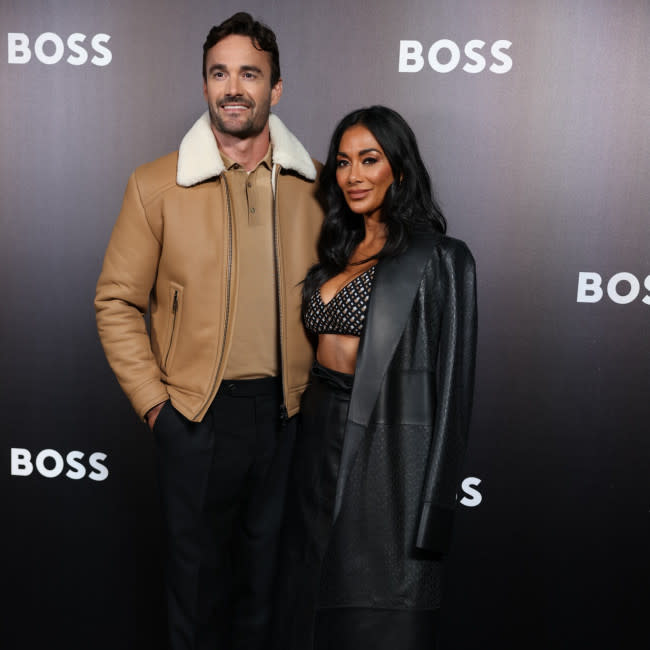 Thom Evans y Nicole Scherzinger niegan separación credit:Bang Showbiz