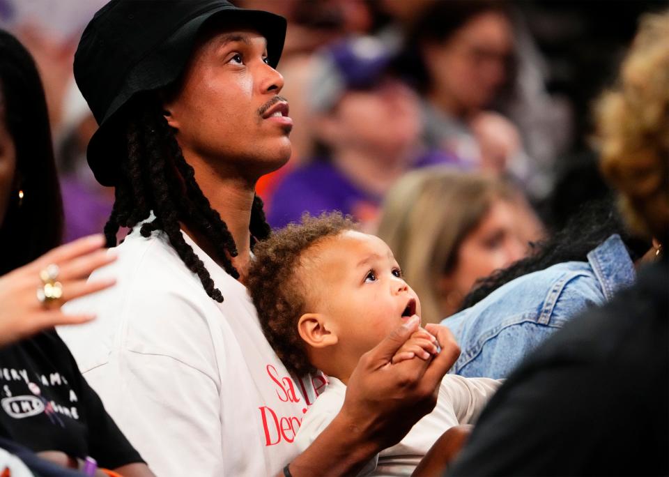 Phoenix Suns Damion Lee during the Phoenix Mercury home opener against the Chicago Sky in the first half at Footprint Center in Phoenix on May 21, 2023.