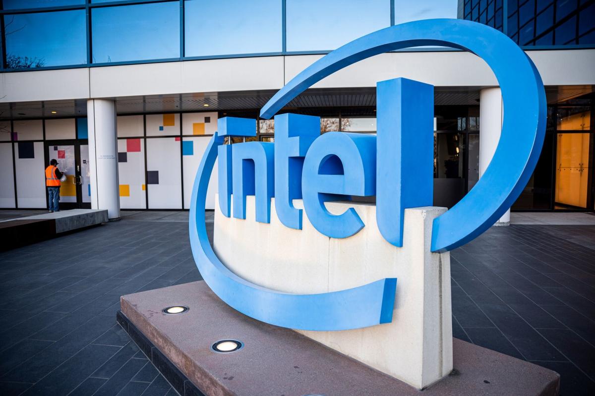 Intel confirms  billion grant from Defense Department’s Chips Act