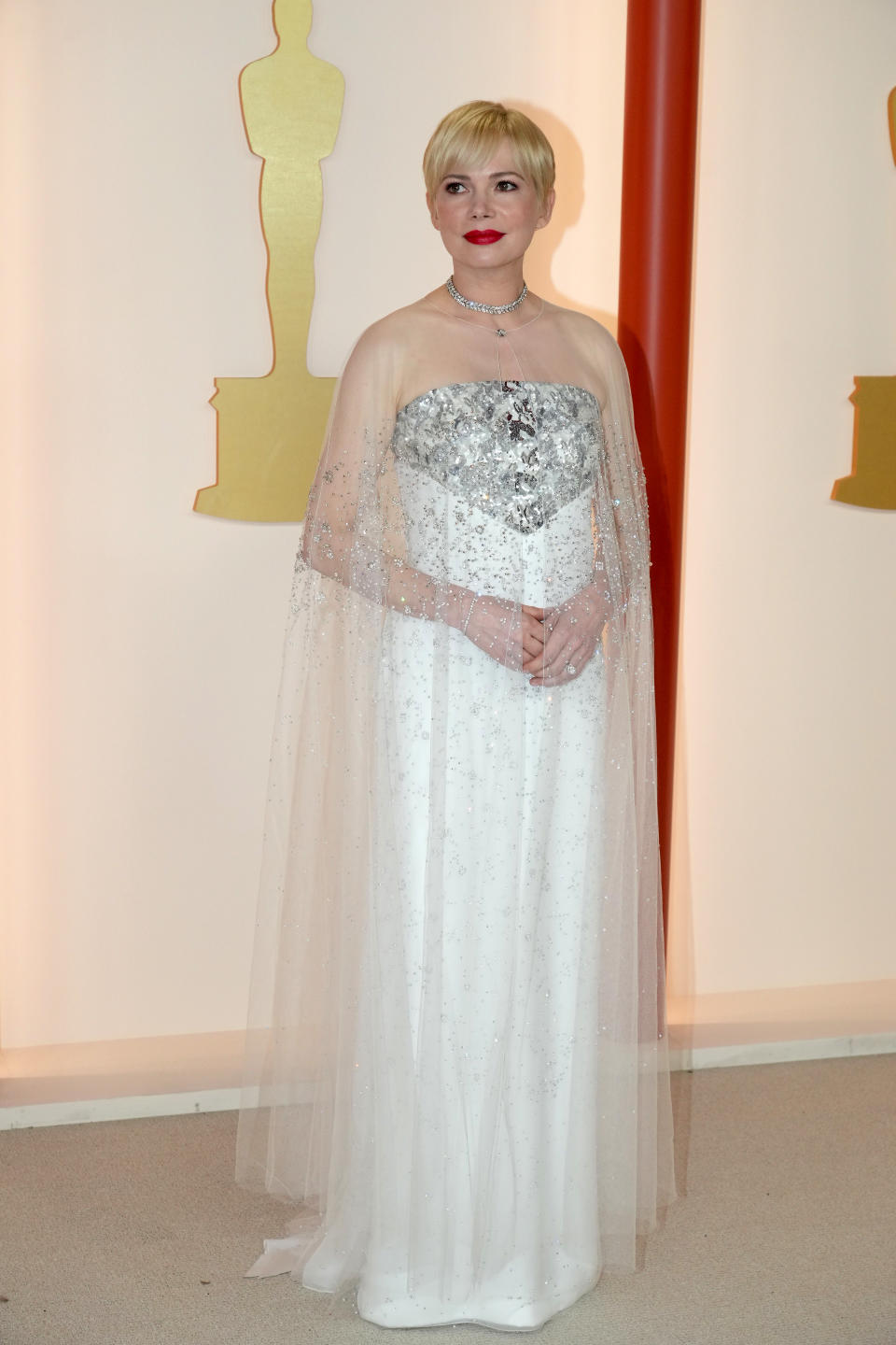 Michelle Williams on the 2023 Oscars red carpet. (Getty Images)