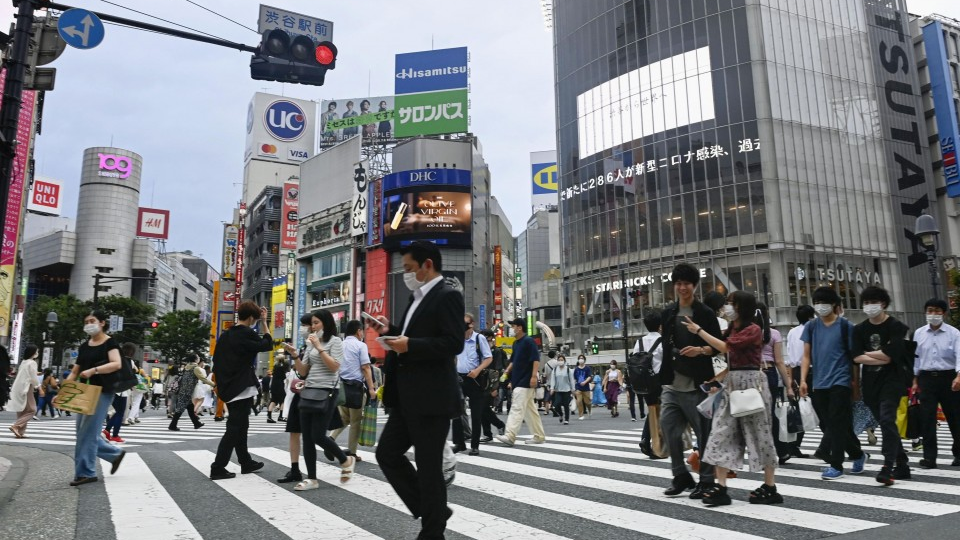 東京爆發新一波疫情，每日確診人數都過200人。 