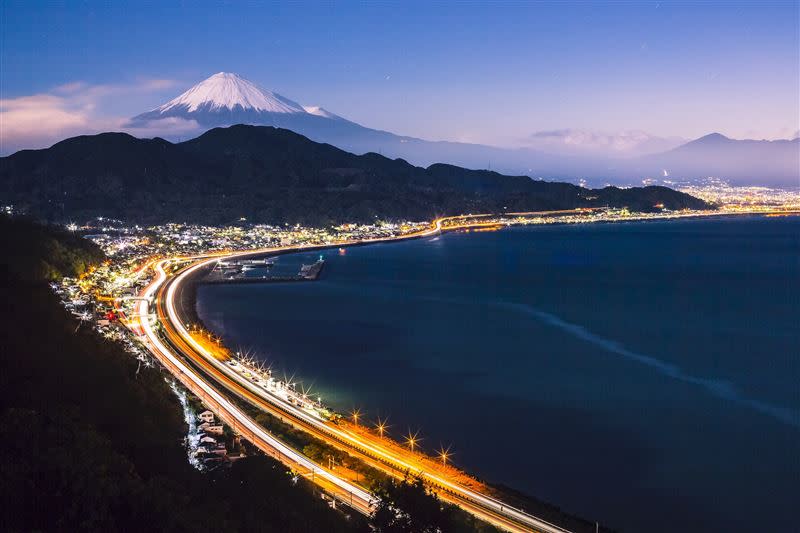 因櫻桃小丸子而聞名的靜岡，可以從不同角度遠眺富士山。（圖／靜岡縣觀光協會 Shizuoka Prefectural Tourism Association 提供）