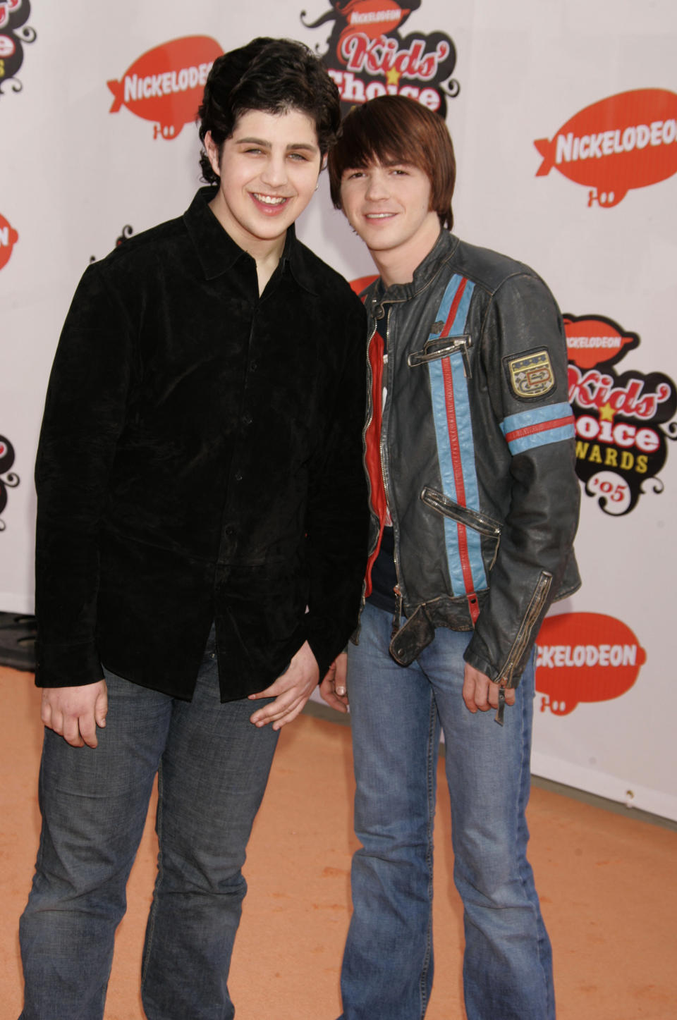 Josh Peck and Drake Bell posing together at the Nickelodeon Kids' Choice Awards