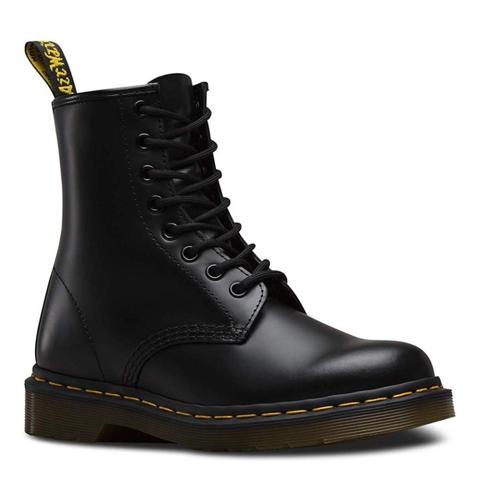 18) Dr. Martens 1460 Boot