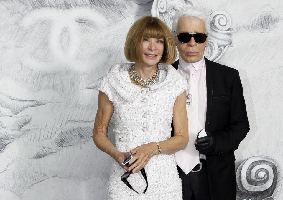 Zwei der bedeutendsten Fashion-Persönlichkeiten der Welt: Anna Wintour und der kürzlich verstorbene Karl Lagerfeld. (Bild: AP)