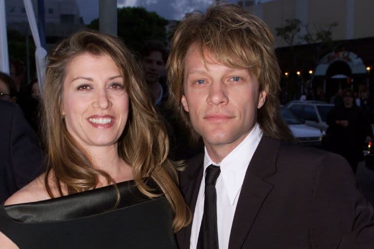 Jon Bon Jovi y Dorothea Bongiovi se conocieron en la escuela secundaria y formaron una familia con cuatro hijos