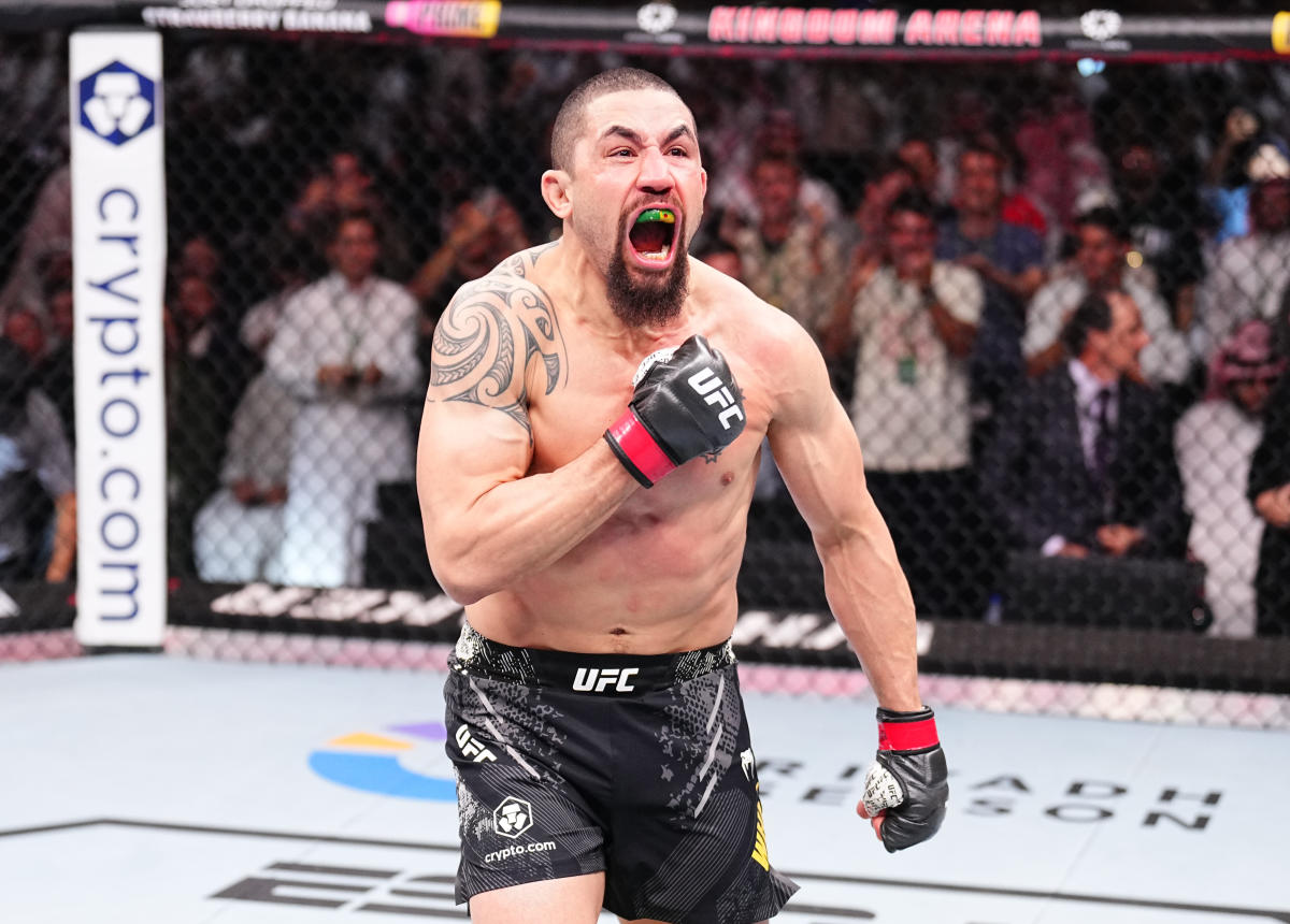 UFC المملكة العربية السعودية: روبرت ويتاكر يدلي ببيان مع KO في الجولة الأولى لإكرام أليسكاروف