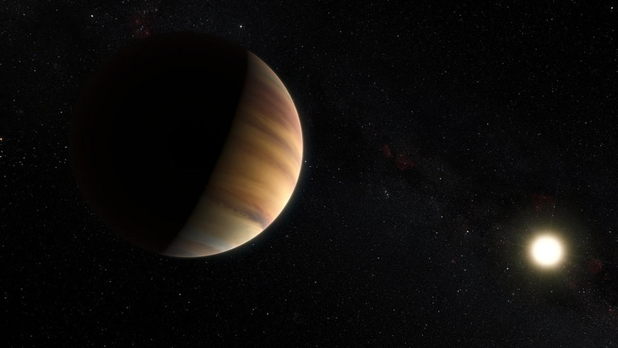  Illustration showing a brownish, jupiter-like exoplanet in space, with its yellow host star in the background. 