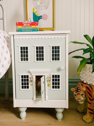 <p><a href="https://athomewithashley.com/diy-dollhouse-nightstand/" data-component="link" data-source="inlineLink" data-type="externalLink" data-ordinal="1">At Home With Ashley</a></p>