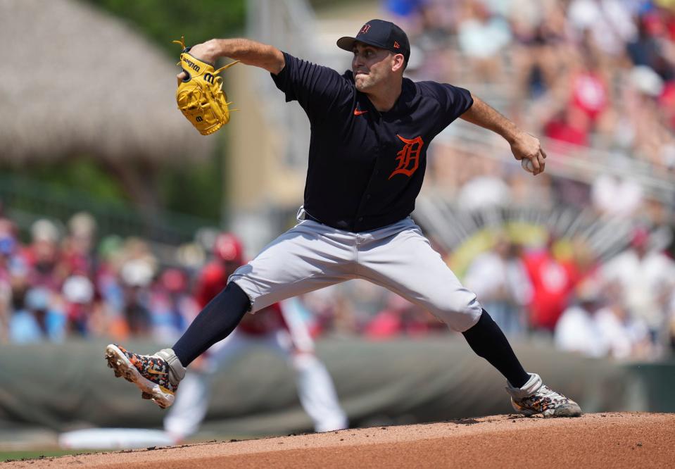 18 de marzo de 2023;  Júpiter, Florida, EE. UU.;  El lanzador abridor de los Tigres de Detroit, Matthew Boyd (48), lanza en la segunda entrada contra los Cardenales de San Luis en el Estadio Roger Dean.