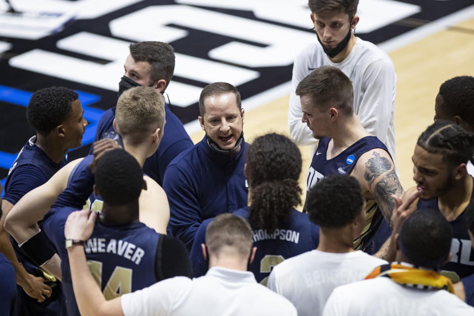 Oral Roberts is benefiting from Paul Mills' grind up the coaching ladder. (AP Photo/Robert Franklin)