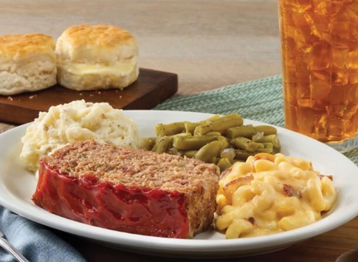 10 Restaurant Chains That Serve the Best Meatloaf