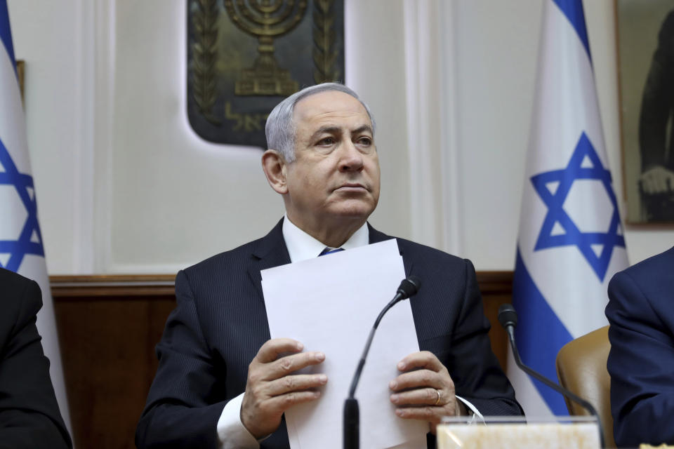 Fotografía de archivo del 16 de febrero del primer ministro israelí Benjamin Netanyahu presidiendo la reunión semanal de gabinete en Jerusalén. (Gali Tibbon/Pool vía AP, Archivo)