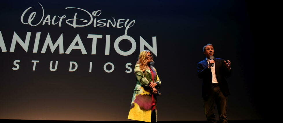 Jennifer Lee et Clark Spencer, respectivement directrice créative et président du studio d'animation Disney, au Festival international du film d'animation d'Annecy, le 17 juin 2022.
