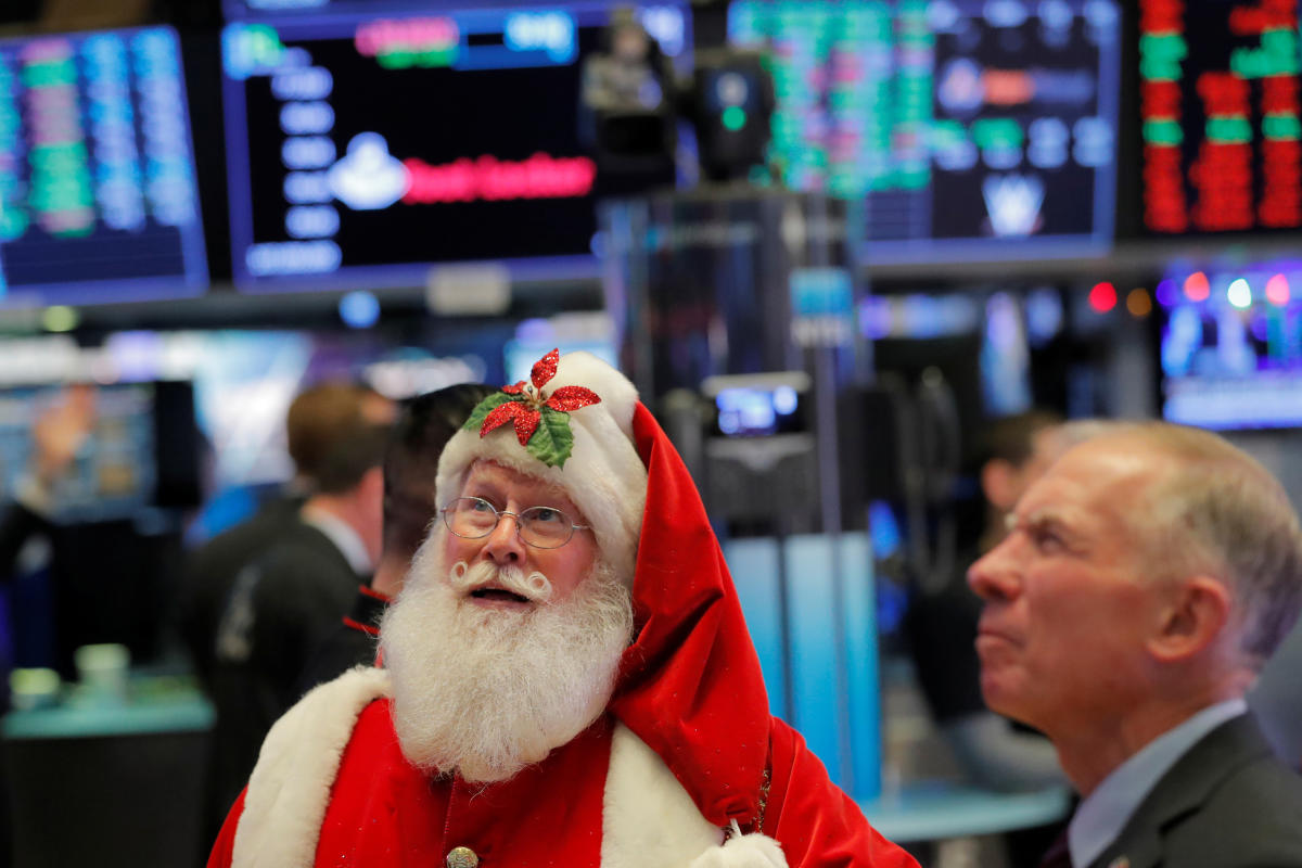 No Santa Claus rally in sight as stocks round out grim 2022: What to know this week