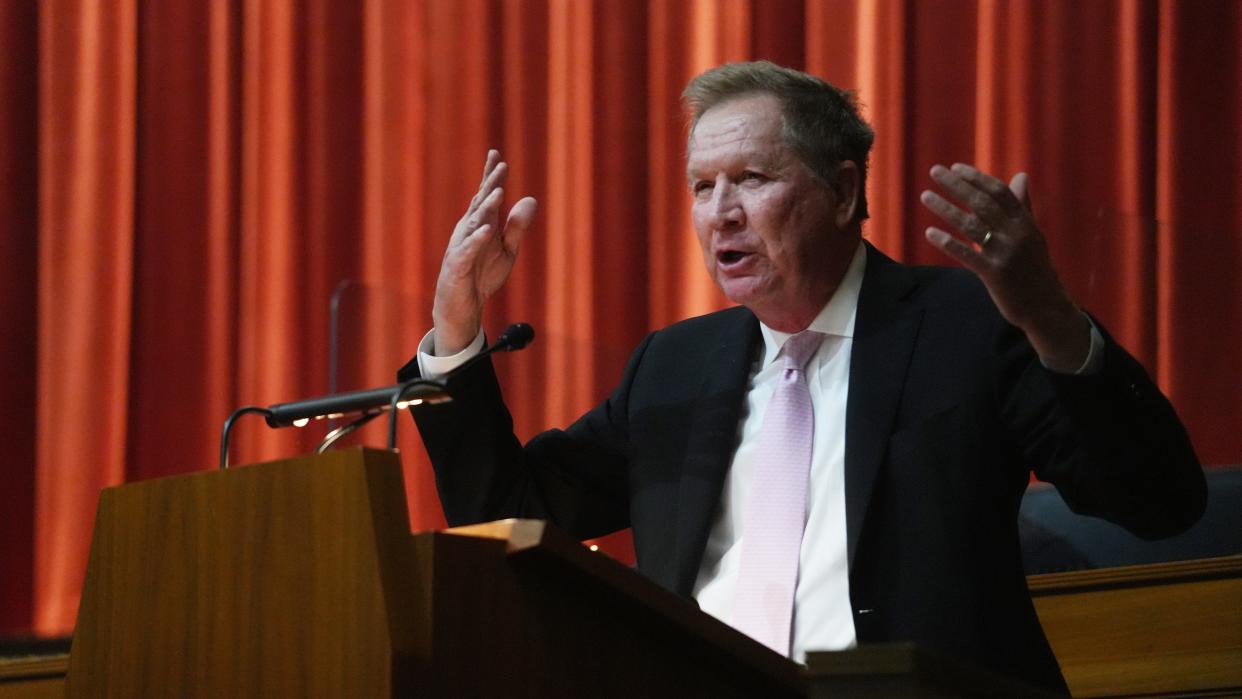 Former Ohio Govenor John Kasich makes remarks at a Dec. 9, 2022 portrait dedication ceremony for Chief Justice Maureen O'Connor at the Thomas J. Moyer Ohio Judicial Center.