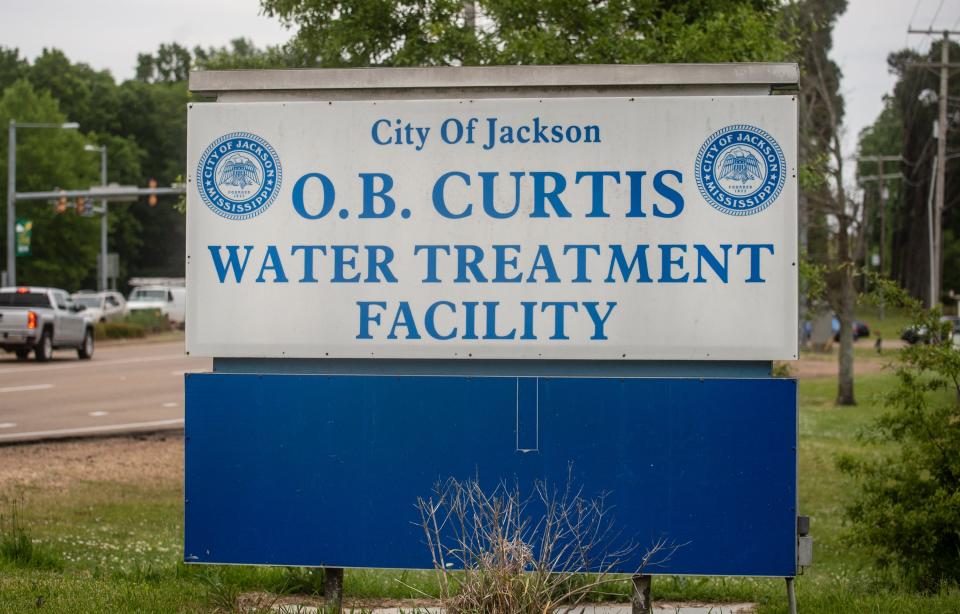 A chlorine leak in three areas was reported at Jackson's O.B. Curtis Water Treatment Plant in Ridgeland, Miss.