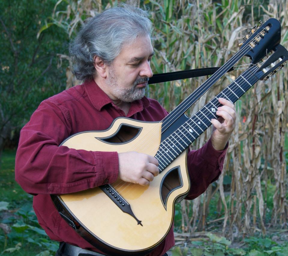 Oleg Timofeyev is one of the people keeping the Russian seven string guitar alive.