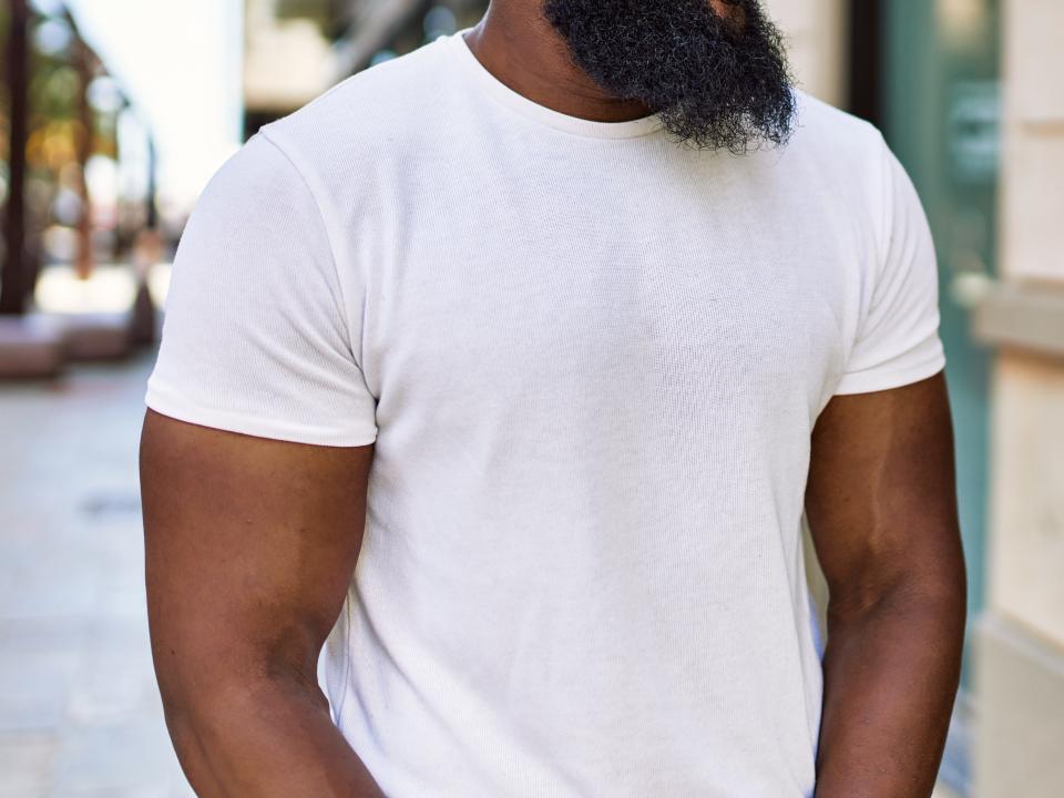 Man wearing white T-shirt