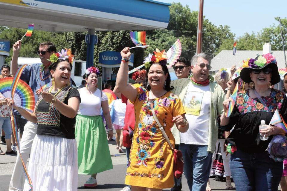 Deputy Consul Nuria Zúñiga, and Adriana González Carrillo (center), titular consul of the Consulate of Mexico in Fresno, participated in the Fresno Rainbow Pride Parade in the Tower District on June 3, 2023. Far right: Lupita Lomelí from Univision Fresno.