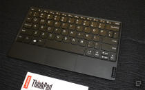 Lenovo ThinkPad X1 Fold 動手玩