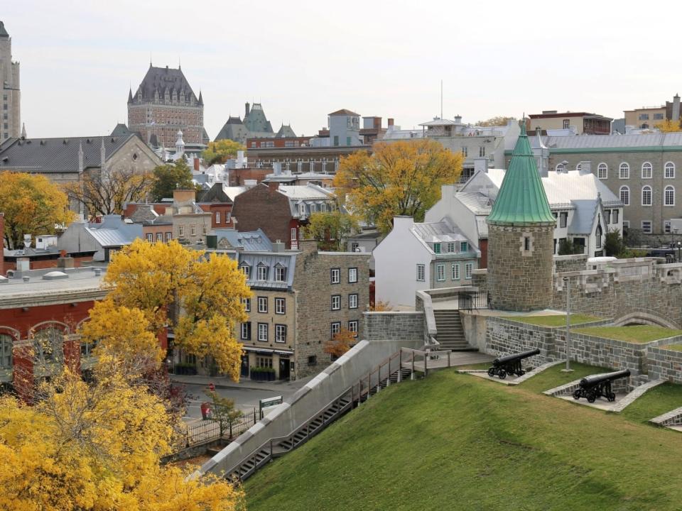 For the first time in years, Quebec City residents will have someone other than Régis Labeaume to elect as mayor. (Radio-Canada - image credit)