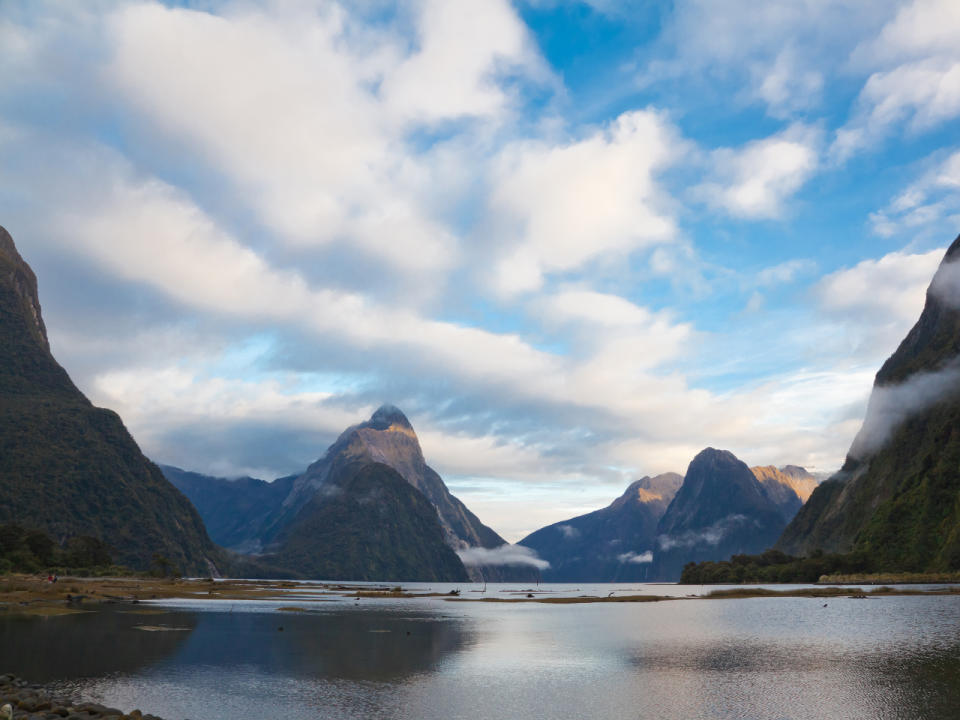 Ein Geheimtipp ist Neuseeland nicht. Doch wer keine weiten Anreisewege scheut, und gerne in unberührter Natur unterwegs ist, findet dort perfekte Urlaubsbedingungen. Ein Aufenthalt in der Hauptstadt Wellington ist ideal, um das Outdoor-Erlebnis mit einem kulturellen Programm zu kombinieren. (Bild-Copyright: Vichaya Kiatying-Angs/ddp Images)