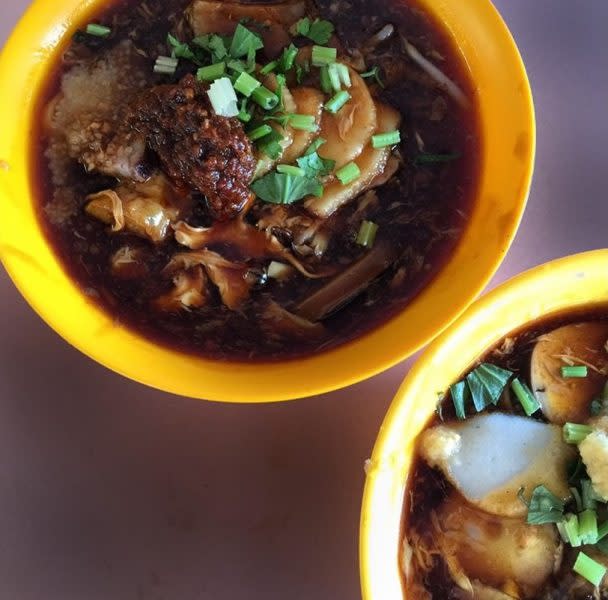 11 affordable noodles spots in ang mo kio - loh mee