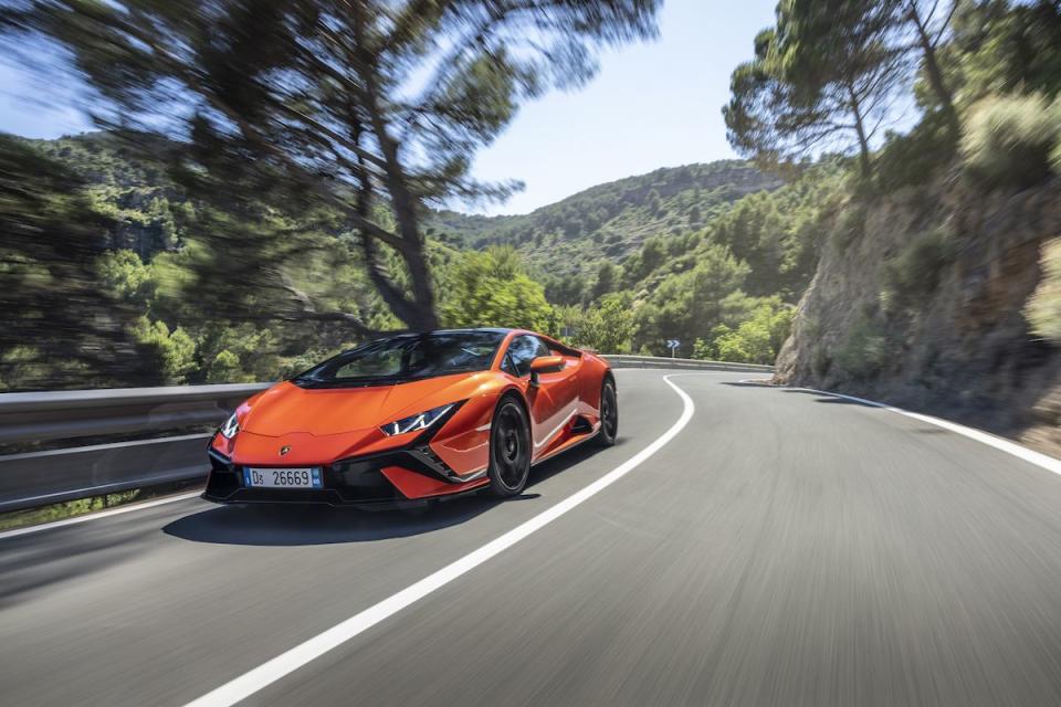 2023 Lamborghini Huracán Tecnica - Photos From Every Angle