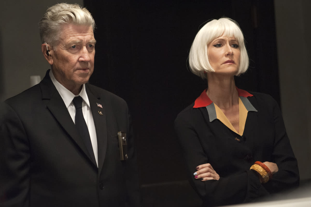 Twin Peaks' cast lobbies to keep David Lynch attached to revival