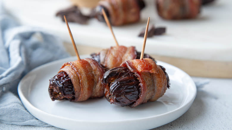 dates wrapped in bacon