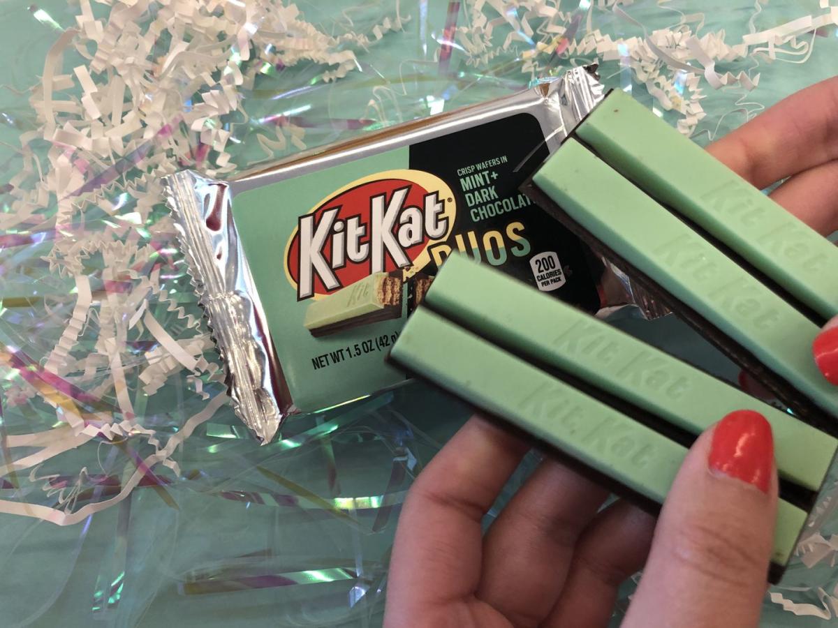 Kit Kat Chocolate, Mint + Dark, Duos - 1.5 oz