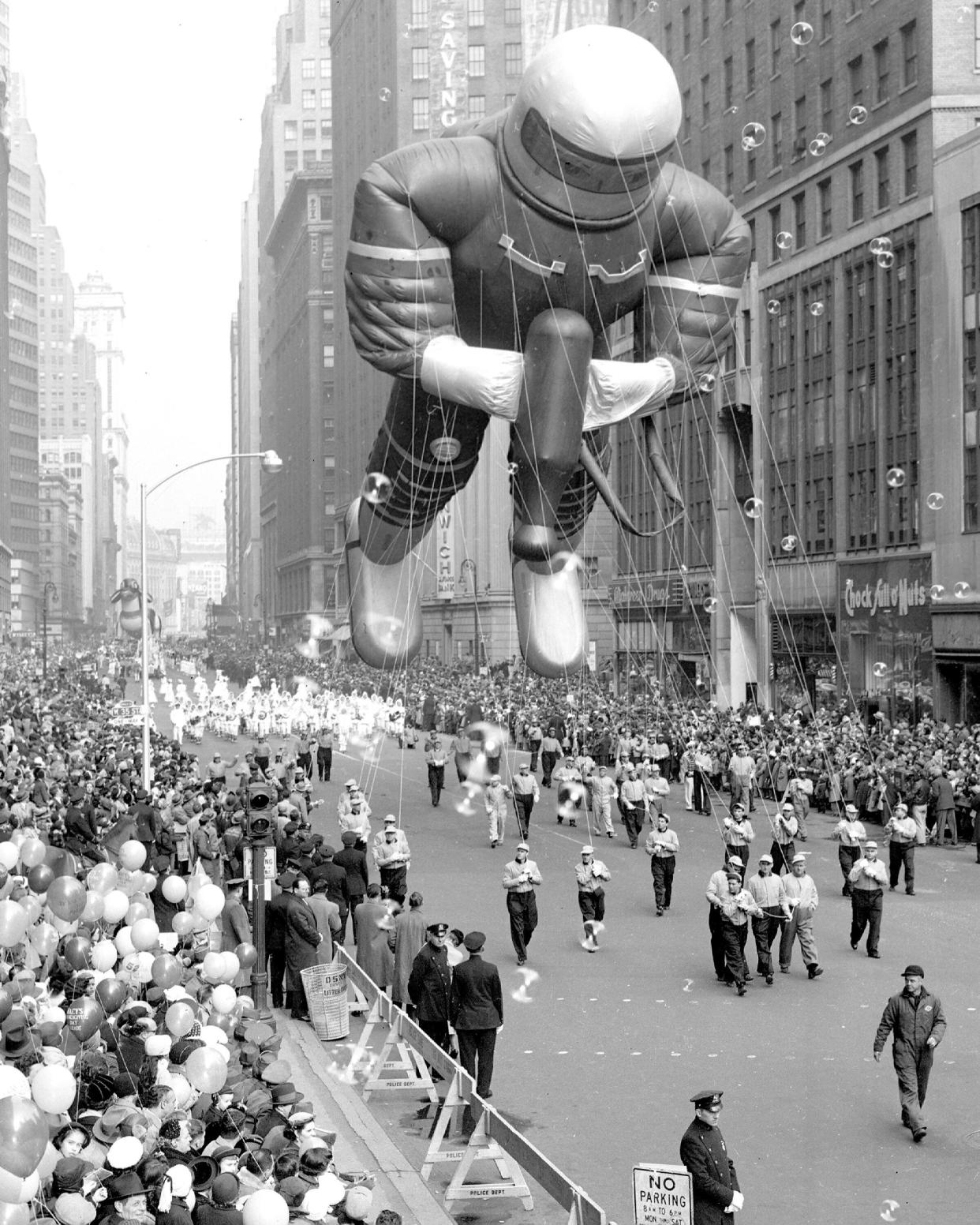 Giant spaceman balloon at 34th St.