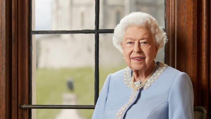 英國女王伊麗莎白二世在台灣時間今（9）日凌晨過世，享耆壽96歲。（圖／翻攝自facebook.com/TheBritishMonarchy）