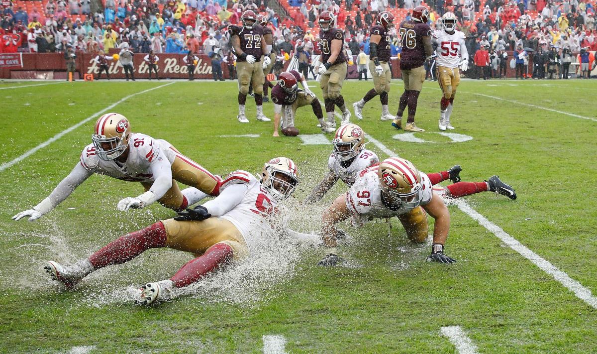 San Francisco 49ers remain unbeaten after slip-sliding their way past  Washington: Recap, score, stats and more 