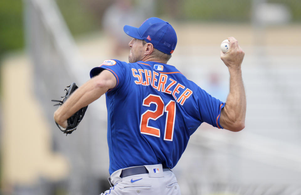 JUPITER, FLORIDA - MARCH 21: Max Scherzer #21 of the New York Mets delivers a pitch in the fourth inning against the Miami Marlins in the Spring Training game at Roger Dean Stadium on March 21, 2022 in Jupiter, Florida. (Photo by Mark Brown/Getty Images)