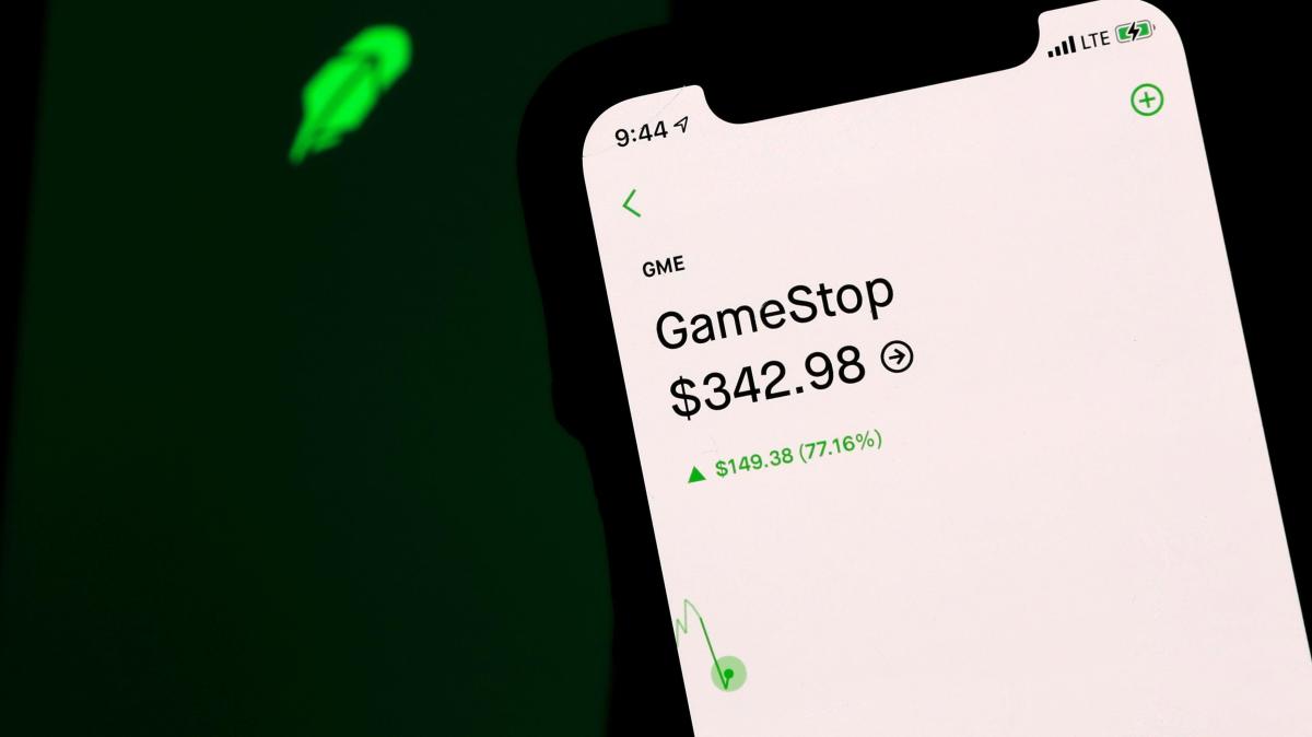 Former Citadel Securities director explains what happened with Robinhood  and GameStop last week