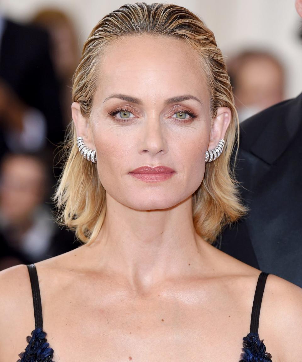 Amber Valletta