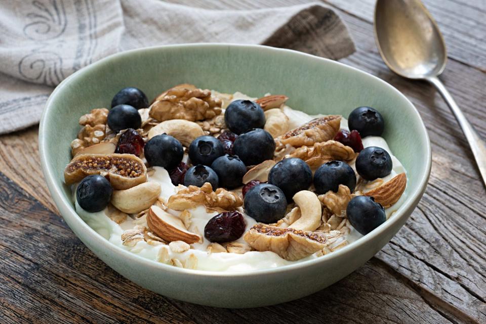 greek yoghurt with fruit