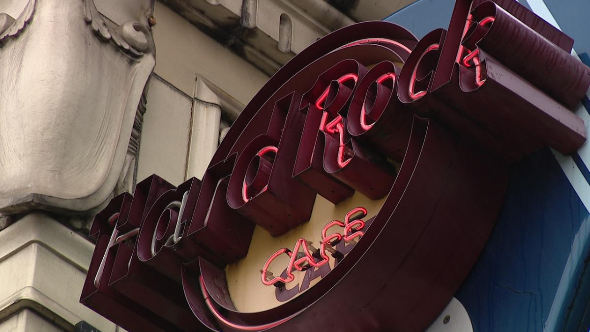 Seattle Hard Rock Cafe to close, costing 66 workers their jobs