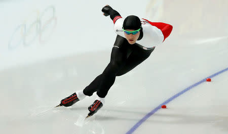 FILE PHOTO: Vincent De Haitre of Canada skates during a men's speed skating 500 meters training competition at the Adler Arena ahead of the 2014 Sochi Winter Olympics, Russia February 5, 2014. REUTERS/Phil Noble/File Photo