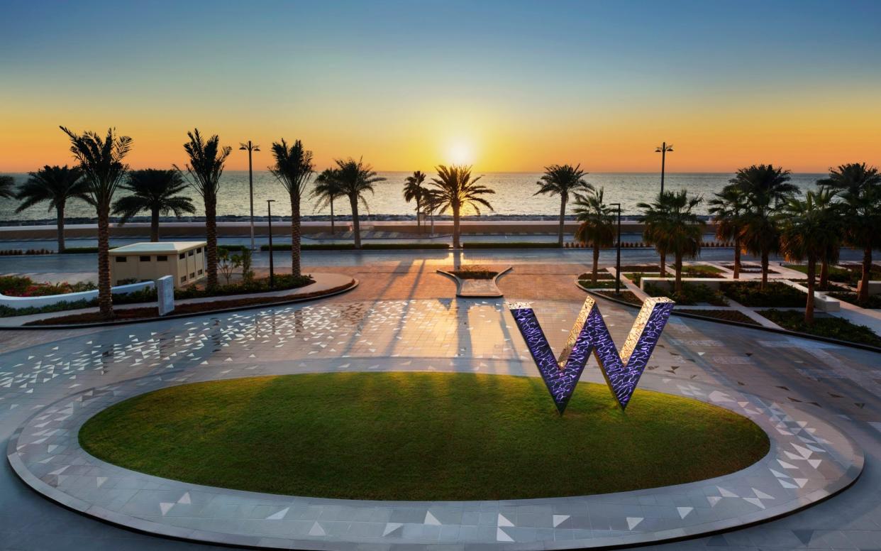 W Dubai - The Palm. Marriott International Hotel  -  RALF TOOTEN