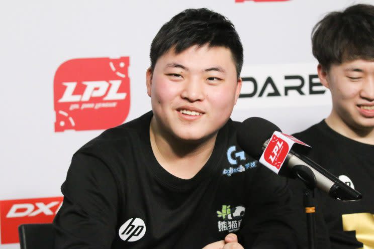 Uzi in a Week 3 press conference (lolesports)