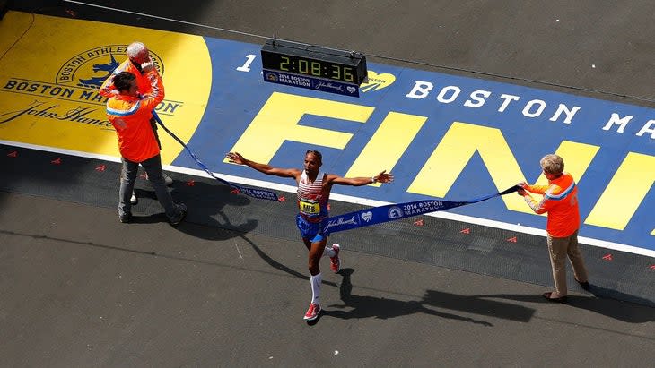 US athlete, Meb Keflezighi wins the Boston Marathon in 2014, one year after the bombing (Photo: Getty Images)